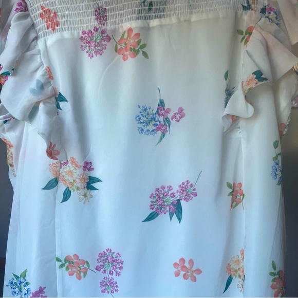 City Chic Top Bella Ivory Sunny Petite Blouse with Flowy Arms Plus Size Small - Picture 8 of 10